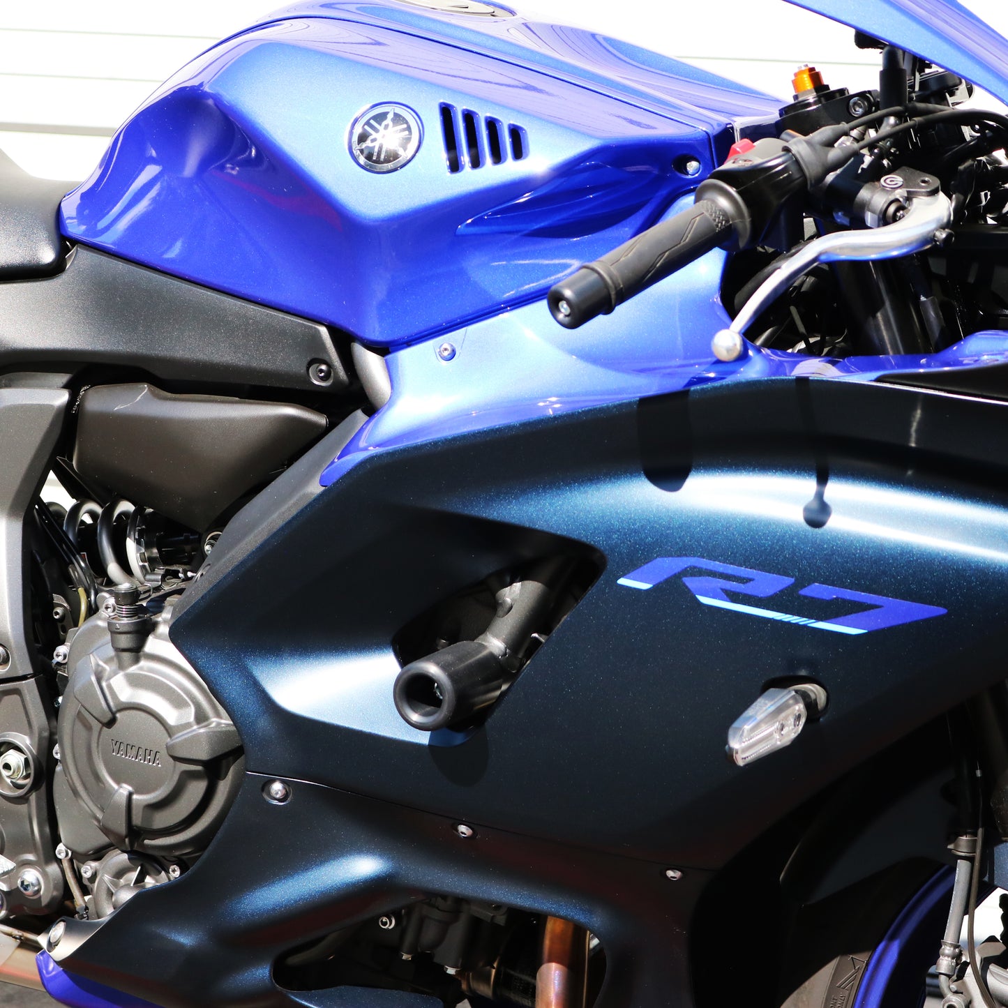 Shogun Complete Slider Kit Black for Yamaha YZF-R7 (2022-2024) by SHOGUN Part #755-6619