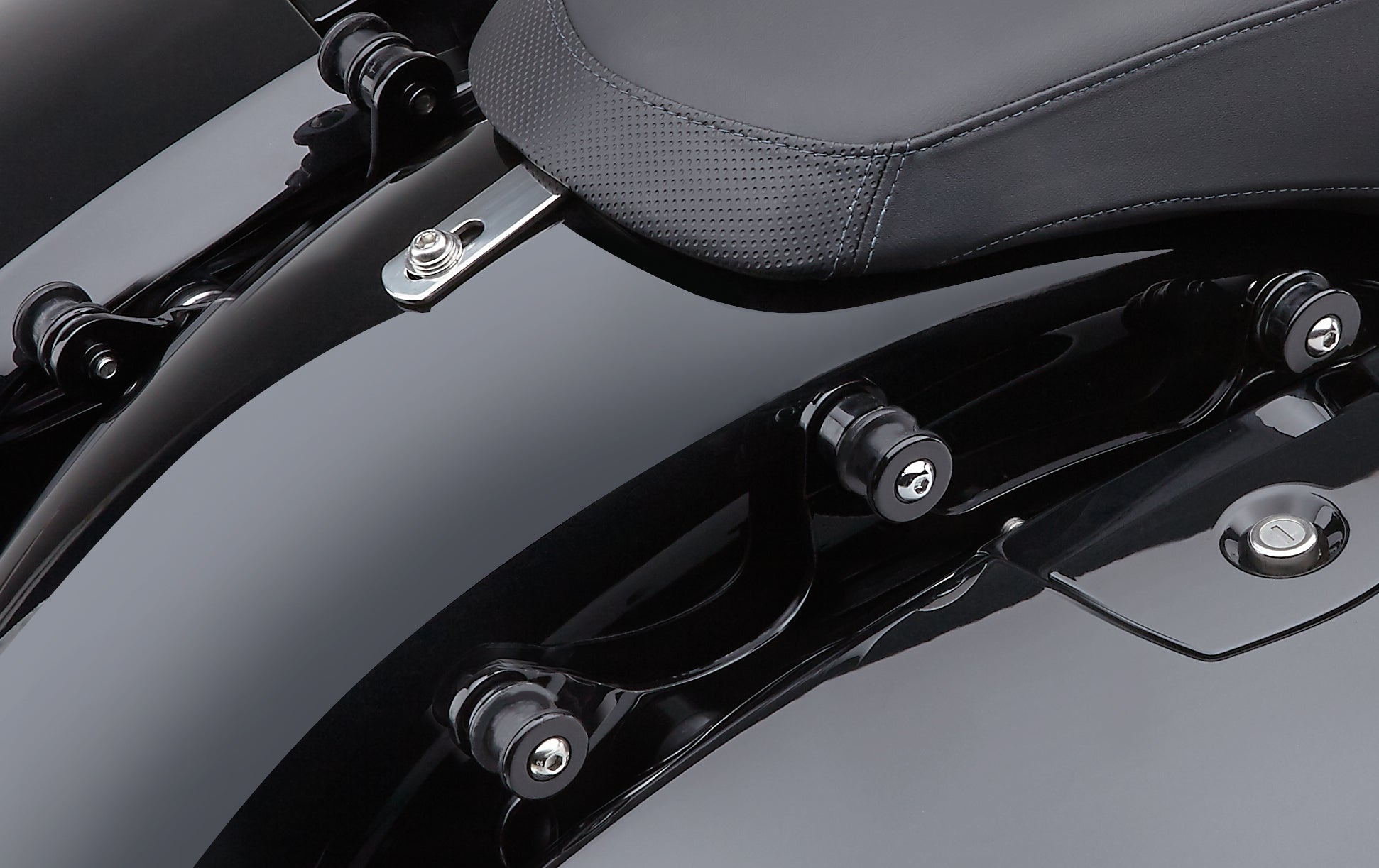 Cobra Backrest Docking Kit for Harley-Davidson Chieftain 2014-2025 - Black