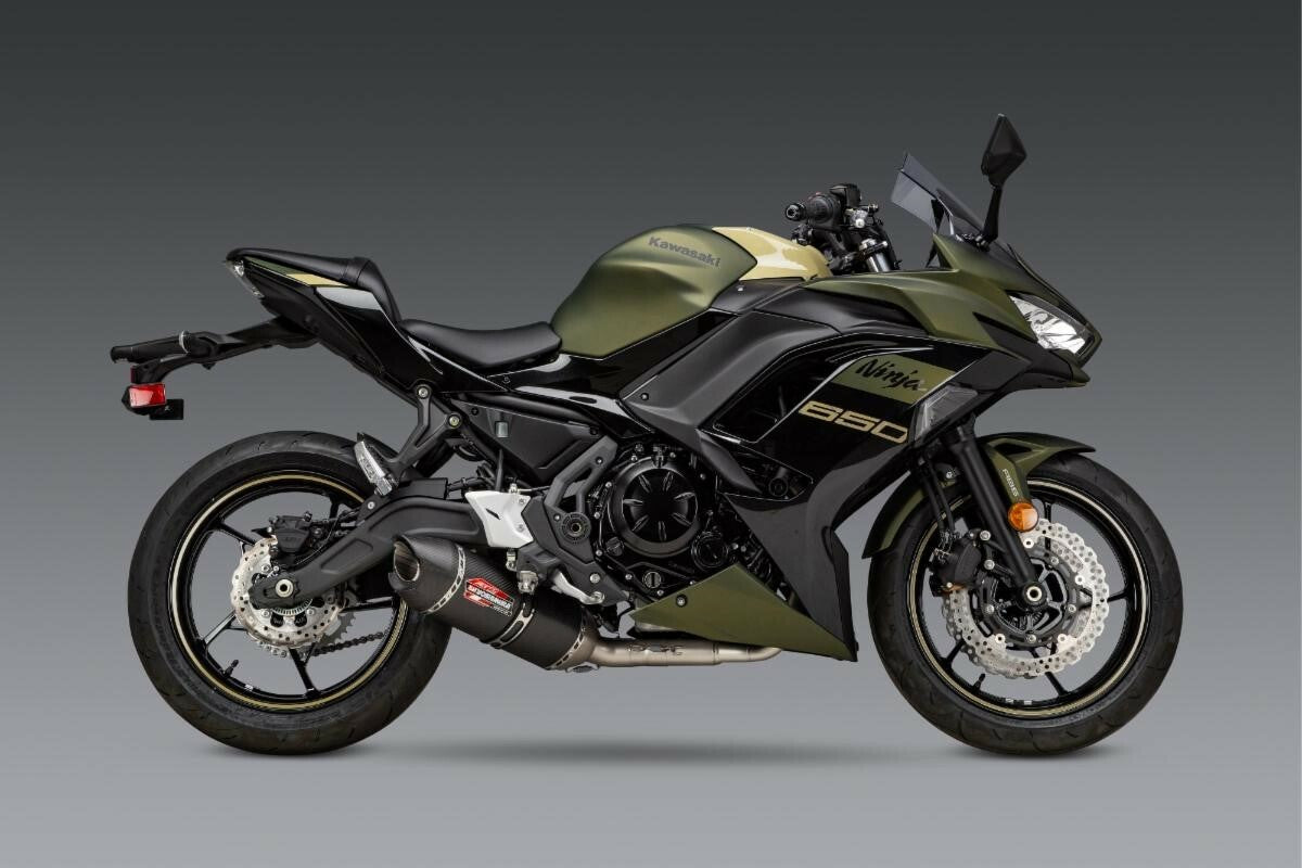Yoshimura AT2 Slip-On Muffler for Street Bikes - Stainless Steel with Matte Carbon Fiber End Cap