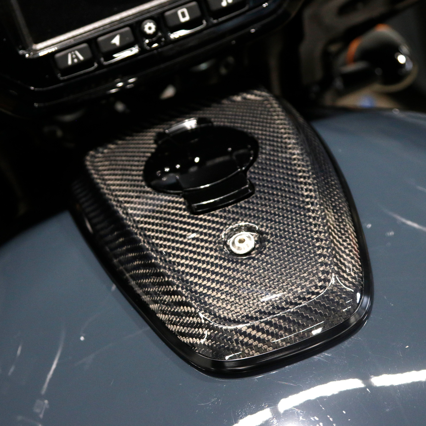 Hofmann Designs Carbon Fiber Dash for Indian Chieftain & Powerplus—OEM Fit, Lightweight, Durable