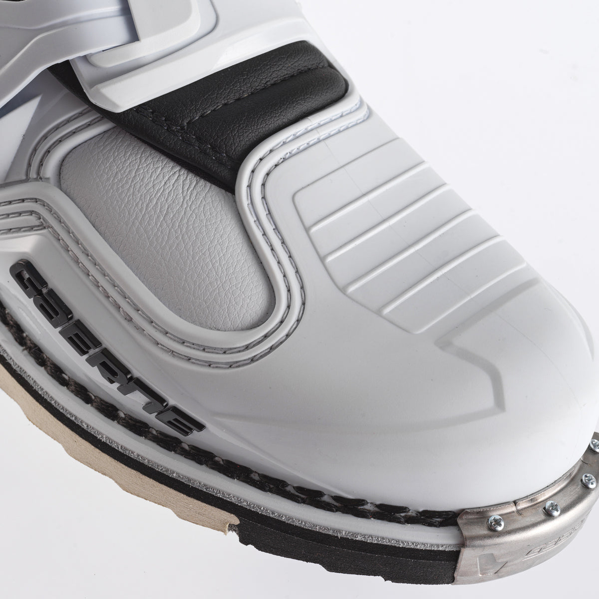 GAERNE SG 22 Offroad Boots Men’s US 09 White, Black & Light Blue
