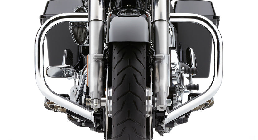 COBRA Fatty Freeway Bars 1.5 Inch Chrome for Harley FLH/Flt 2009-2022