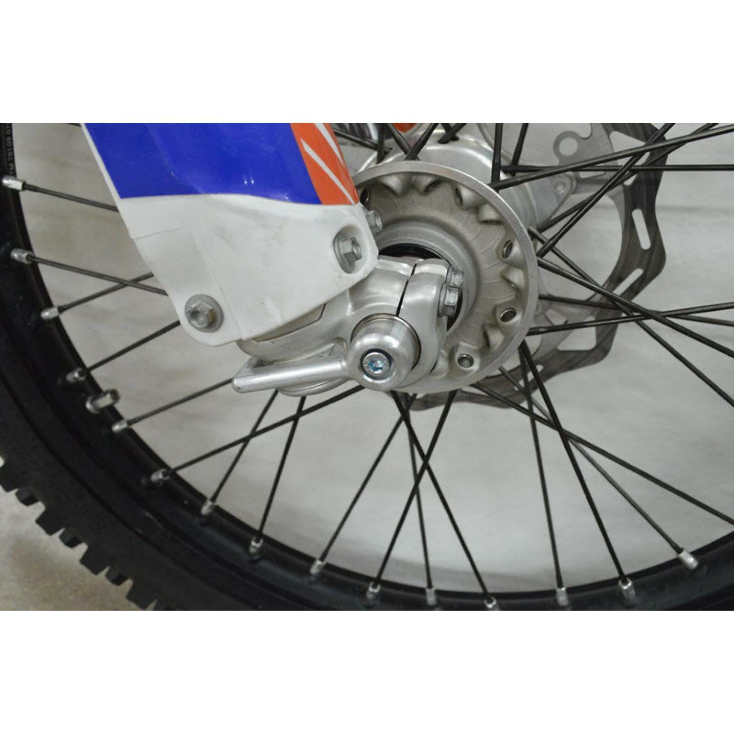 Enduro Engineering Axle Pull Handles for KTM and Husqvarna Offroad Models