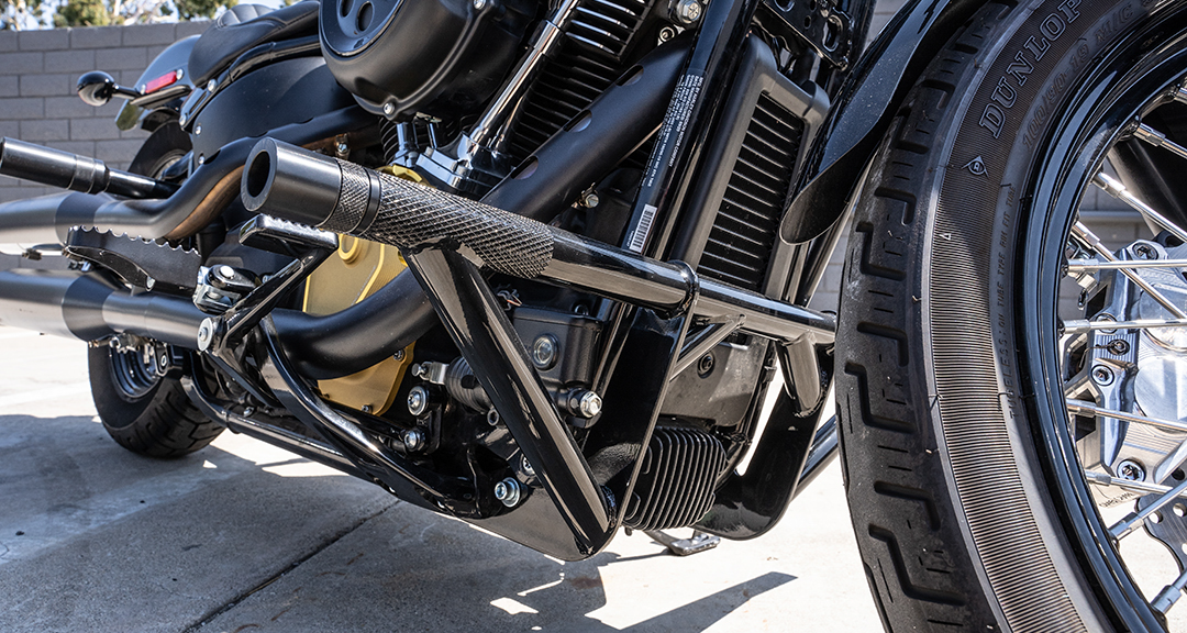 BURLY BRAND Brawler Crash Bar M8 Softail '18 - 24 for Harley Davidson