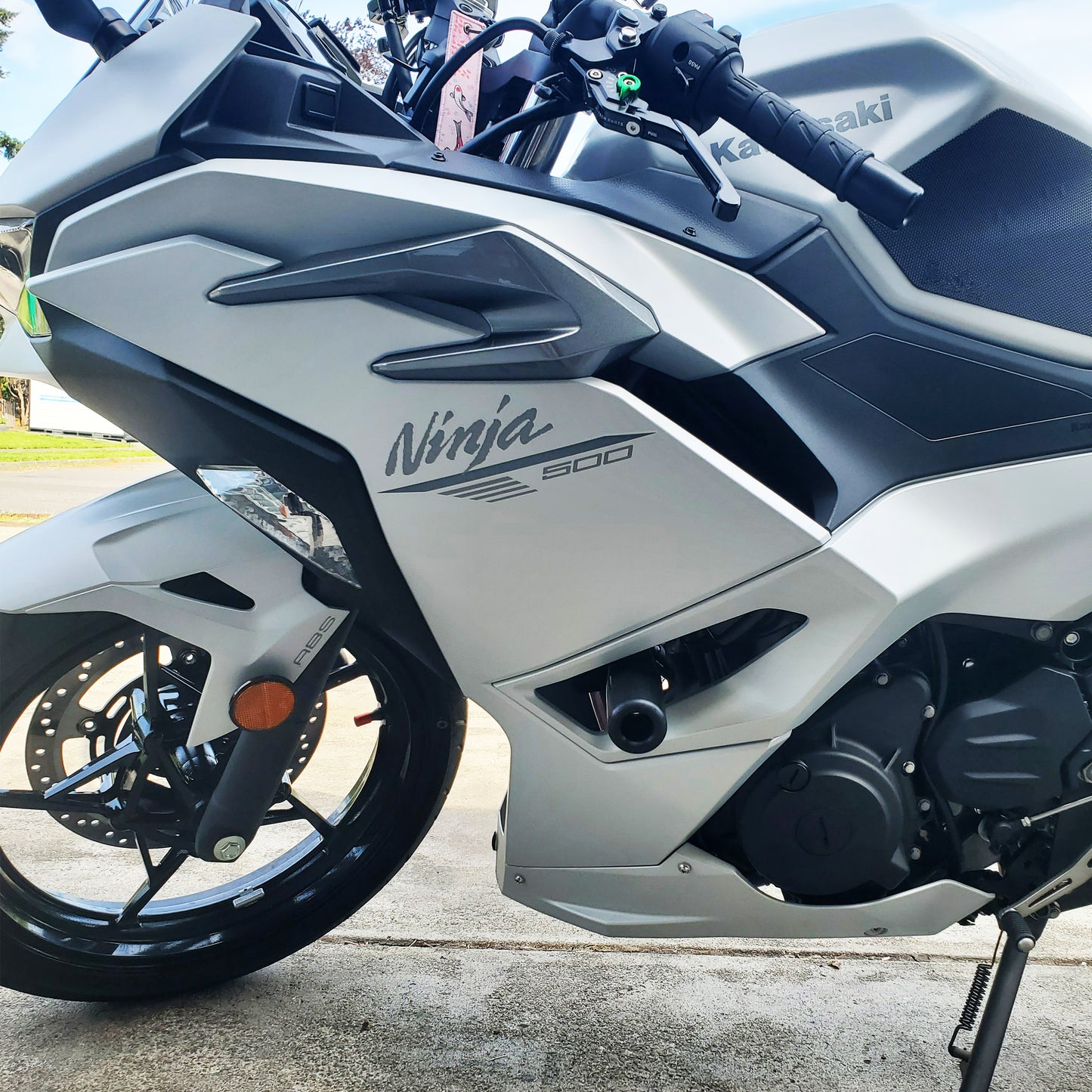 SHOGUN Complete Slider Kit No Cut Black for 2024 Kawasaki Ninja 500