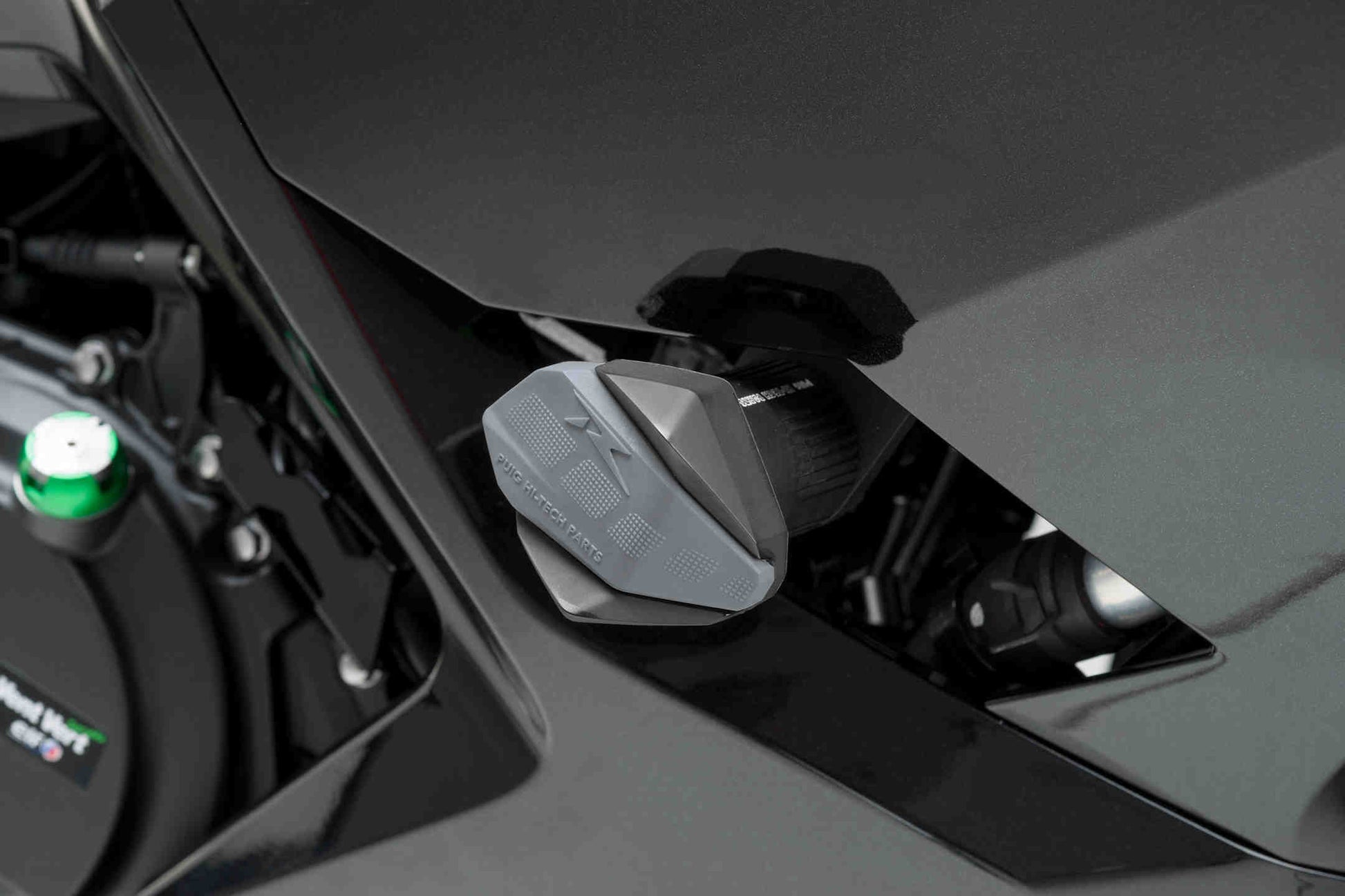 PUIG Frame Sliders R19 Black for Kawasaki Ninja 400 (2018-2022)
