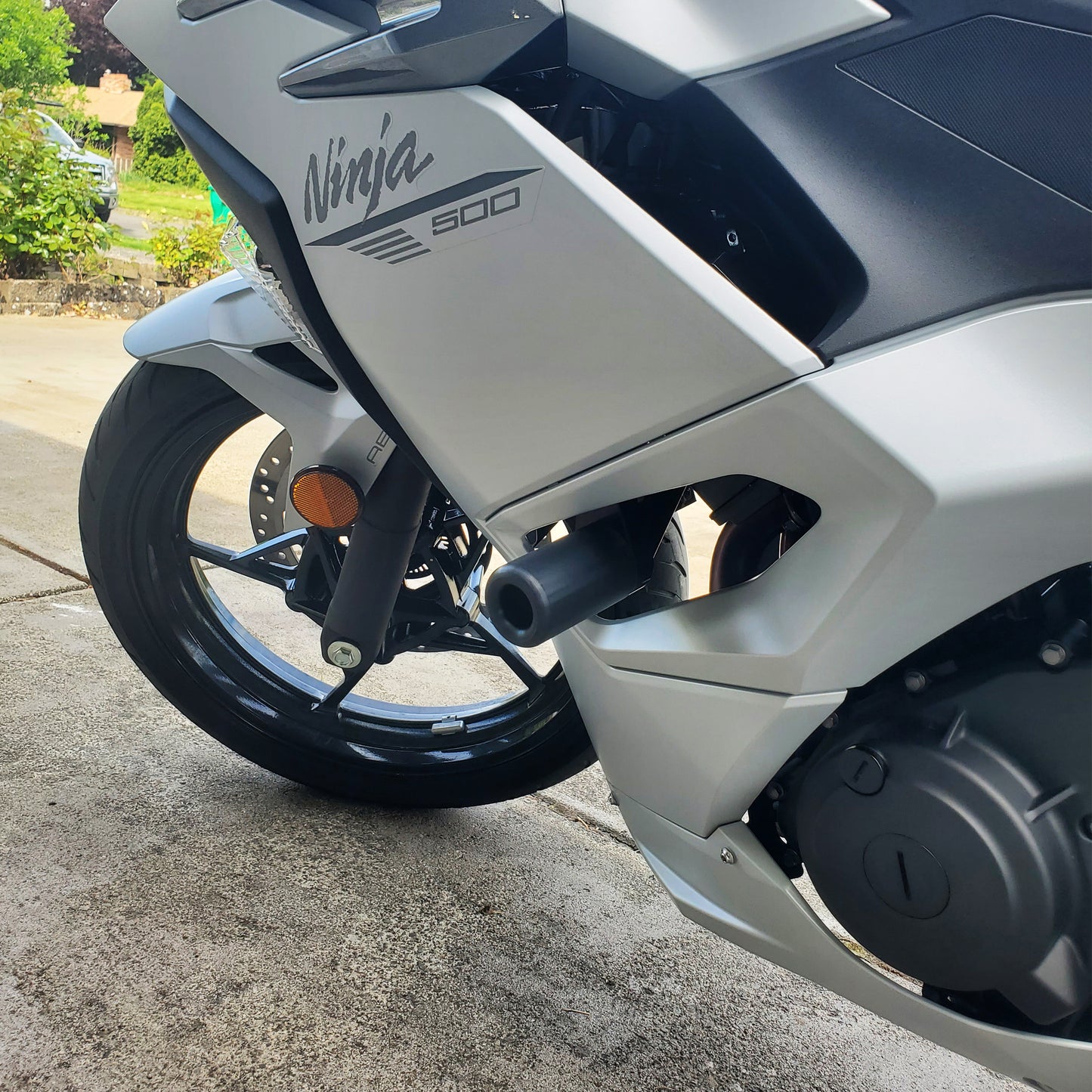 SHOGUN Complete Slider Kit No Cut Black for 2024 Kawasaki Ninja 500