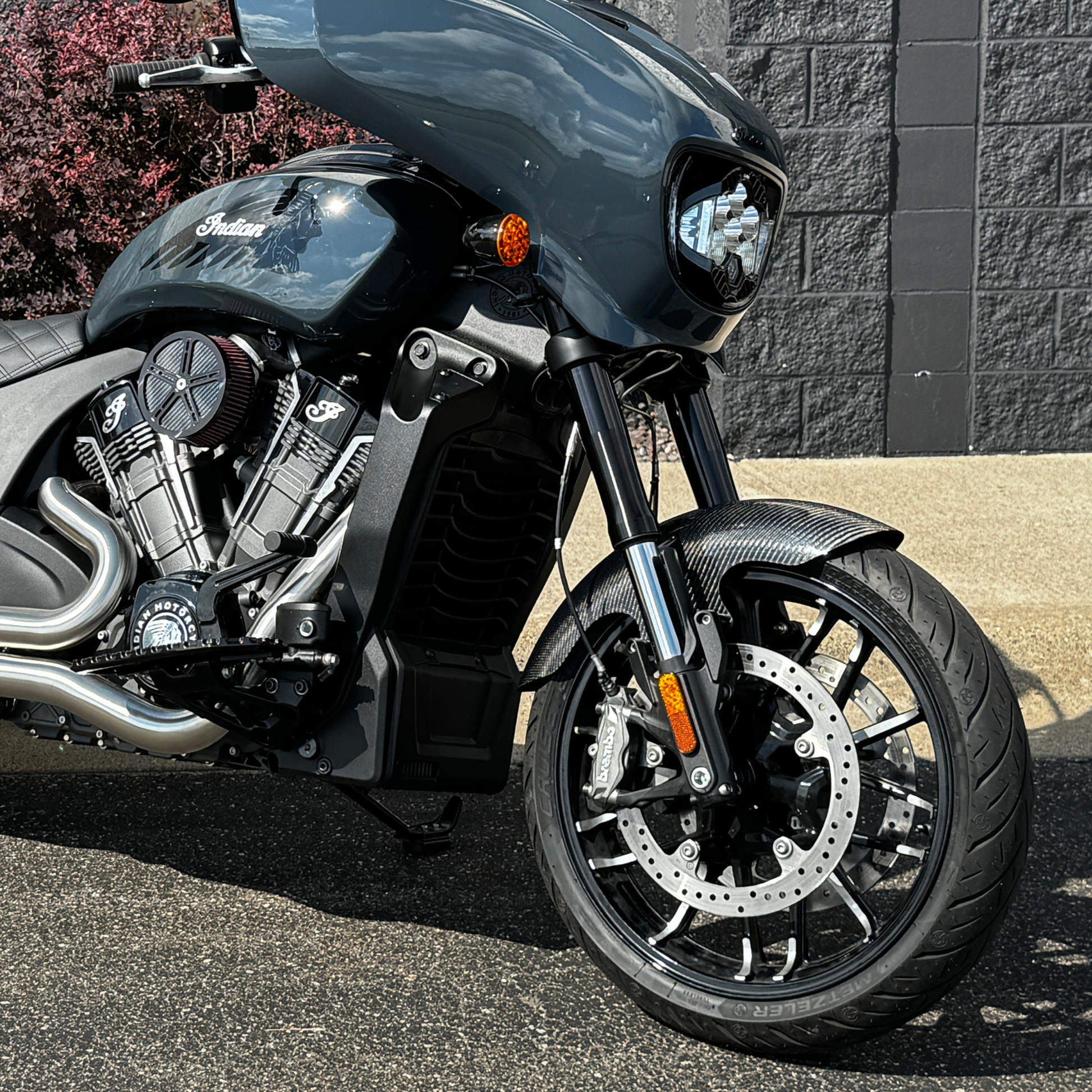 Hofmann Designs Carbon Fiber Short Front Fender for V-Twin Motorcycles