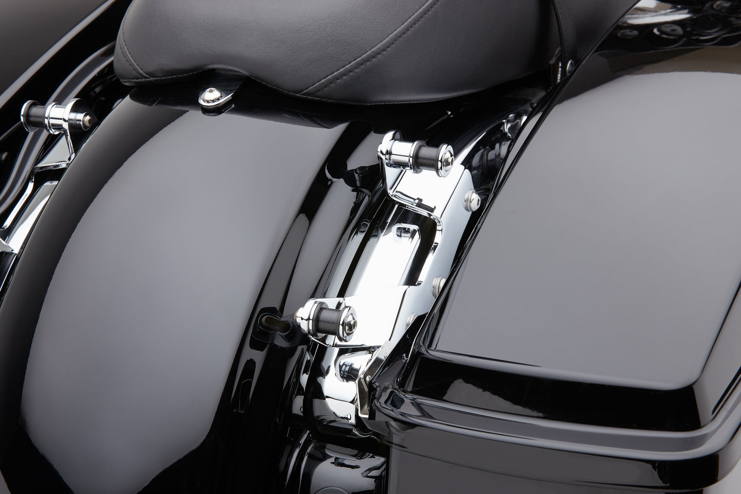 Cobra Backrest Mounting Kit for Harley FLH/Flt 2009-2013 – Chrome or Black